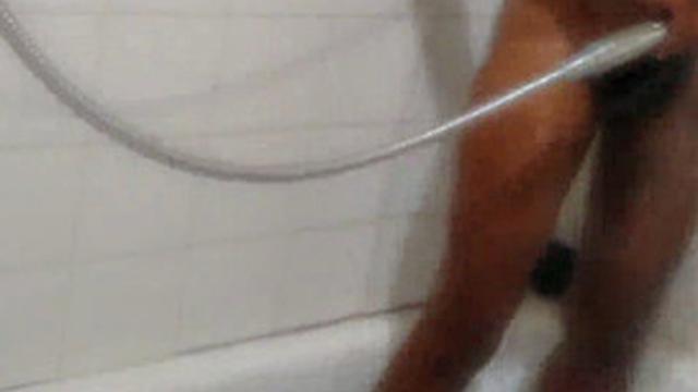 Watch these kinky PAWG and MILF from Houston get soaking wet in the bathtub