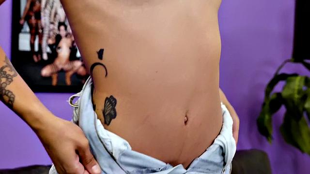 Skinny Ebony babe 1st time banged in porn after deepthroat