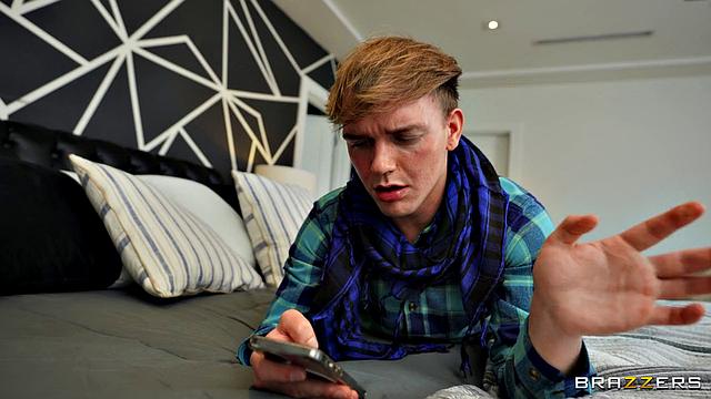 Ван и Лекси учат хипстеров, как надо трахаться на деле, а Джошуа с Кайли теряются в телефонах и своих желаниях.