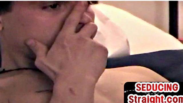 Retro amateur stud jerking off solo