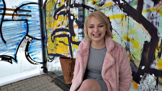 Public nympho blonde slut drilled in her big ass in her room