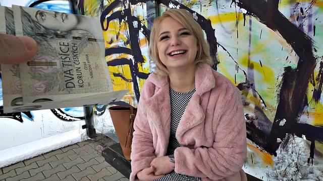 Public nympho blonde slut drilled in her big ass in her room