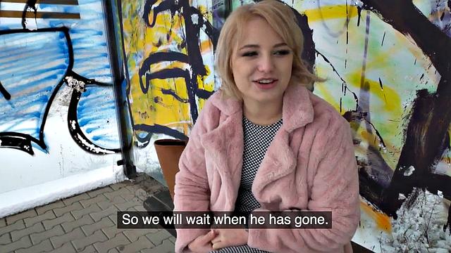 Public nympho blonde slut drilled in her big ass in her room