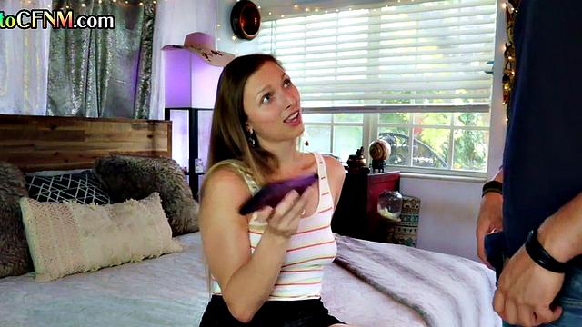 CFNM femdom amateur deepthroats BF in homemade action