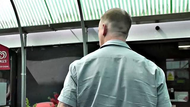 Inked mature skank fucking two dicks