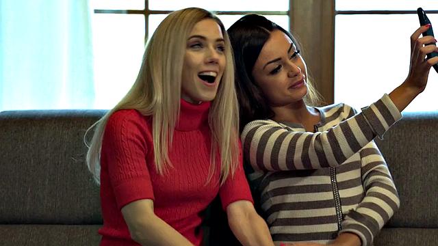 Cockhungry hostel babes sharing roommate's cock in threesome