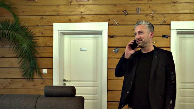 Cockhungry hostel babes sharing roommate's cock in threesome