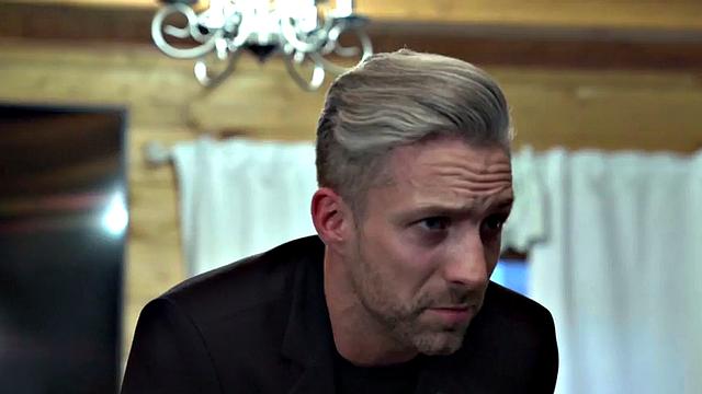 Cockhungry hostel babes sharing roommate's cock in threesome