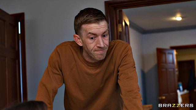 Луна Doll и Эмили Уолтерс ловят неверного Дэнни D на горячем групповом сексе с разборками в гостиной.