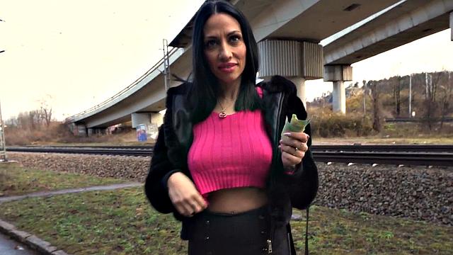 Picked up babe facefucked and pussypounded for cash