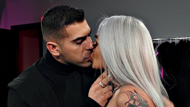 Busty inked blonde tranny barebacked by muscled BF