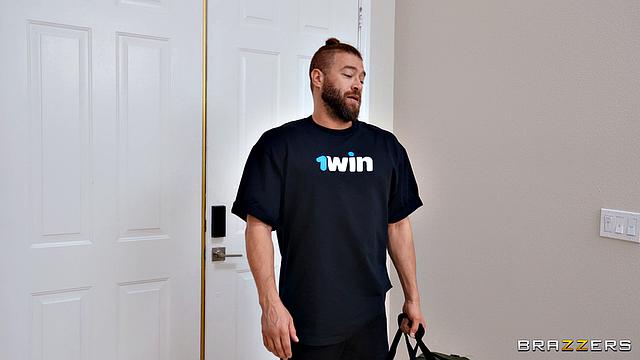 Horny House Sitter Hits Jackpot