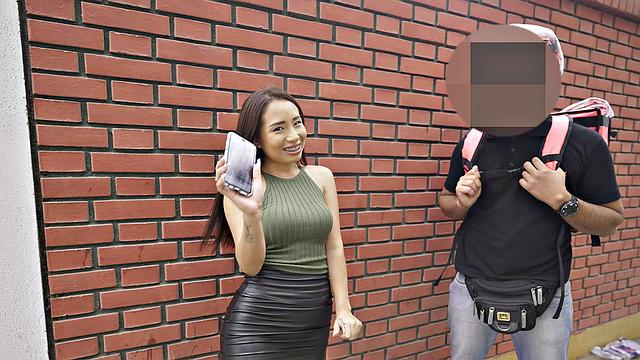 Peruvian girl asks hot questions in public and ends up fucking with a stranger