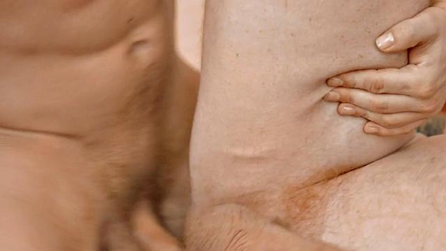 Bottom muscled jock drilled by stud before receiving facial