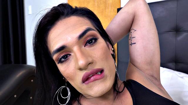 Caroline Martins - Sweet Caroline