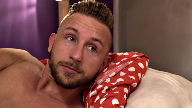 Slim hostel babe sucking and taking after DP spitroasted