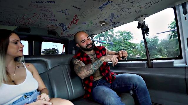 Pulled Asian stud goes gay in van with muscled hunk