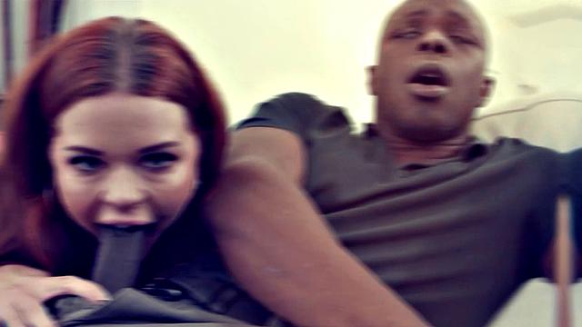 Stacked Bitch Fucks MONSTER BF Outside - Payton Preslee - Dogfart