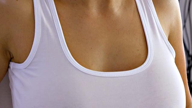 Foot oiled dykes enjoy massage sex on massage table