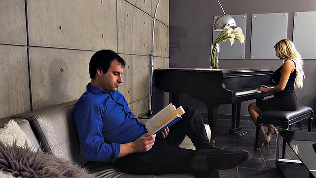 Kenzie Taylor Cucks Her Husband