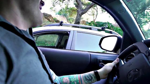 Ebony teen with tattoos fucked hard for car repair after getting outdoors