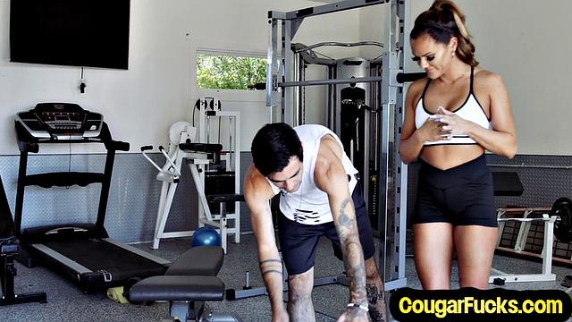 Horny latina gets pounded by lover