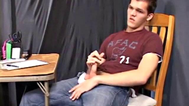 Nick Self Sucks and Gets Stroked