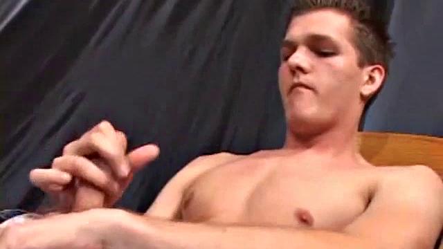 Nick Self Sucks and Gets Stroked