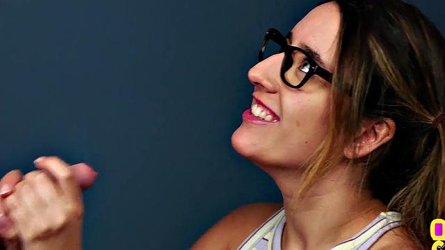 British CFNM amateur with glasses sucks till cum