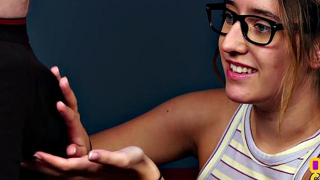 British CFNM amateur with glasses sucks till cum