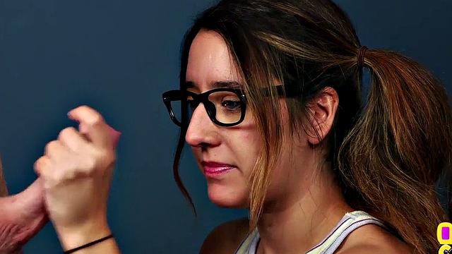 British CFNM amateur with glasses sucks till cum