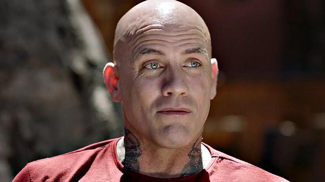 Slim babe deepthroating and cockriding