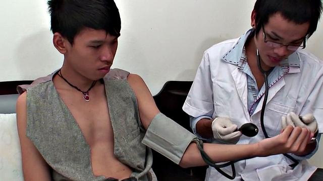 Real skinny Asian twink fucked by doc in medical check