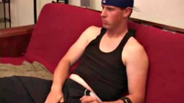 Maxx Wood Jacks Off And Cums