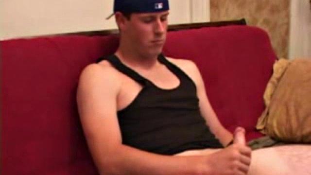 Maxx Wood Jacks Off And Cums