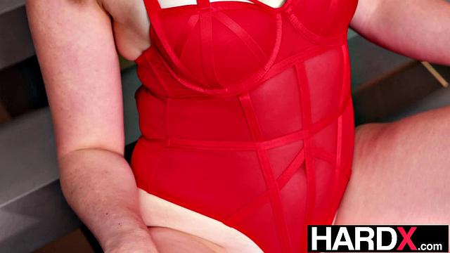 Big Ass Babe Anally Railed & Creampied - HardX