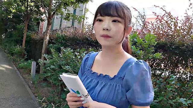 Housewife Asami Wakana comes to get naked and fuck