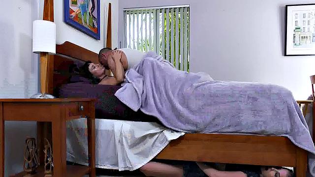 Stepsisters plive Glass and Chloe Scott