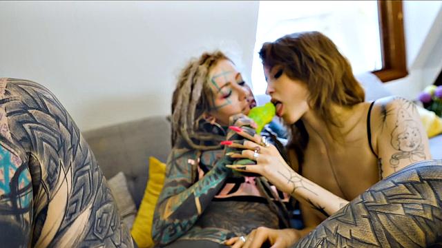 Alt-punk Teen Girls Share A Cock