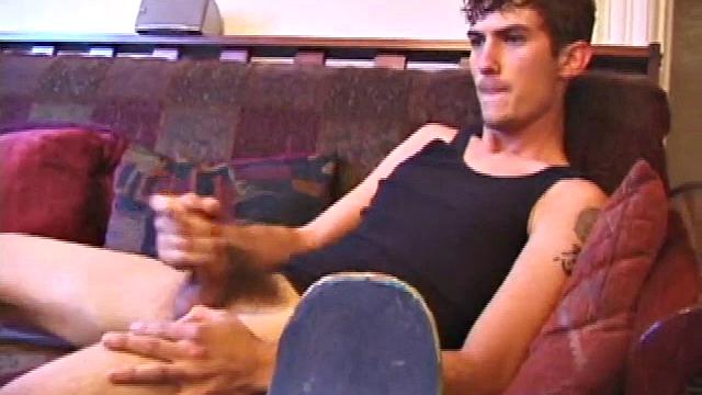 Rough skater boy Reese Ander needs to pay the rent, or his girlfriend says she'll leave him. Never one to disappoint a girl, Reese resorts to what he does best, on camera.