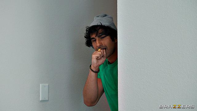 Stepmom Has A Dildo!