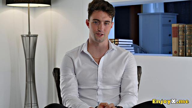 Sexy dark-haired Tabatha Lust blows manmeat like a queen in 4K porn.