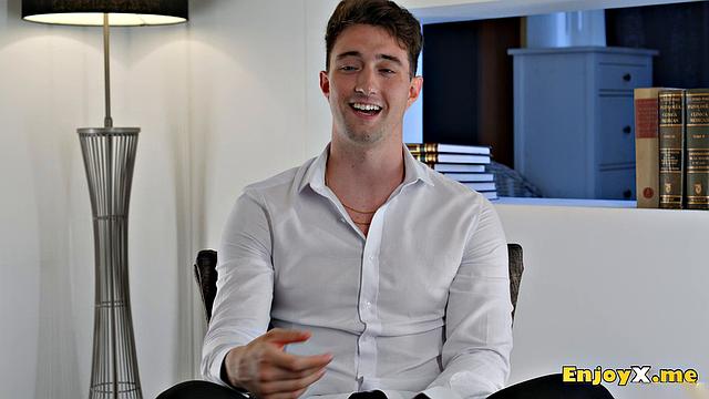 Sexy dark-haired Tabatha Lust blows manmeat like a queen in 4K porn.