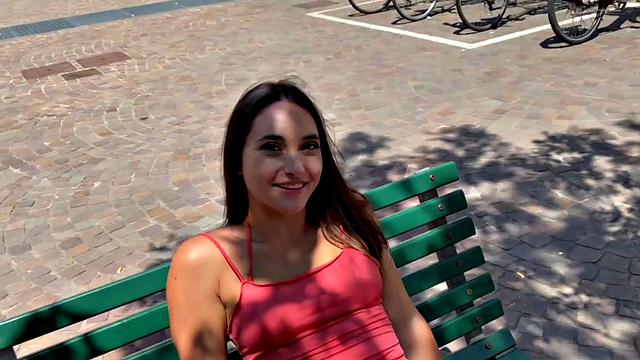 Sara's Italian Blowjob