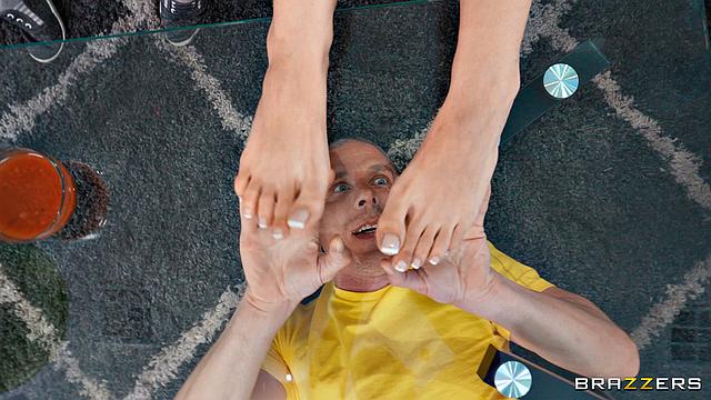 Gamer's Boobs On Glass