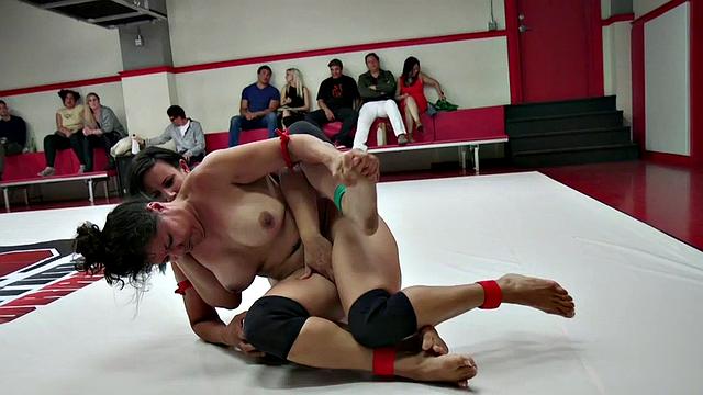 Wrestling Ebony dyke fingers Asian in 3some