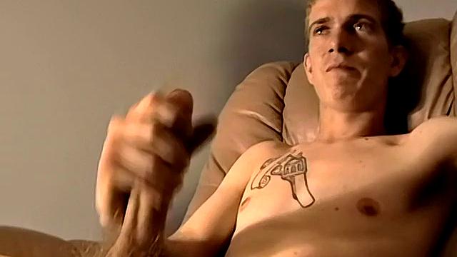 Jerking Off a Steamy Load - Eskimo