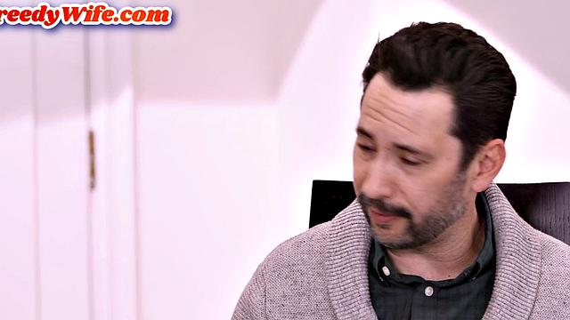 Cheating MILF gets pussy banged by therapist