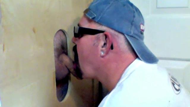 Married Big Cock Comes Back To The Gloryhole