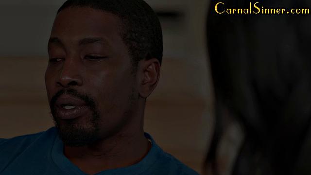 Anal-loving babe gets butthole stretched